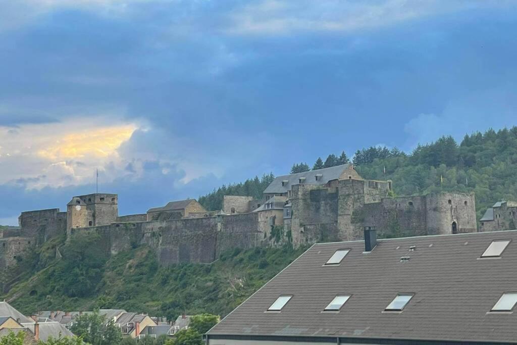 A Bouillon, Appartement Vintage Vue Sur Le Chateau Dış mekan fotoğraf